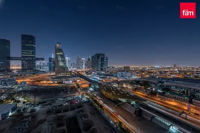 2 Plus Maids Room| Open Kitchen| Close To Metro