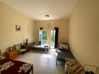 1 space available Only 3 in a master room, 2 mins from Al Furjan metro station