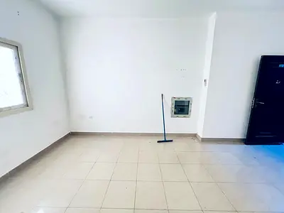 Lavish 1bhkfull family building near to Jim's school