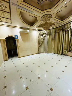 Private room for rent . Families!!