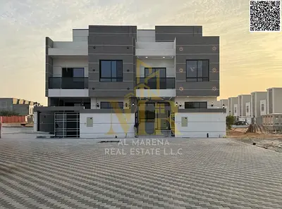 فيلا فاخرة للبيع في الحليو1  تصميم أنيق يضم5غرف نوم واسعة وتشطيبات فائقة الفخامة في موقع استراتيجي في عجمان 🏡✨
