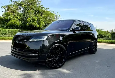 Range Rover Autobiography 2022 | 38,000 KM | Black / Deep Red | Warranty + Service