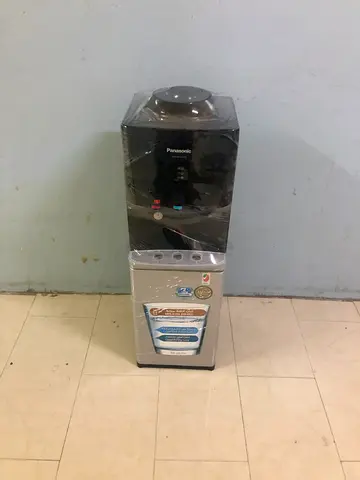 Top load water dispenser