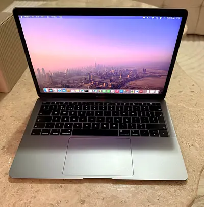 MacBook Air 13” | 8GB | 121GB | Battery 100% | Silver | Excellent Condition