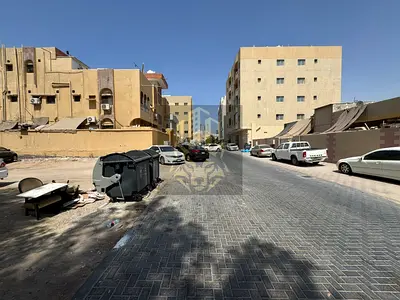 أرض سكني استثماري للبيع بالنعيمية 2، تصريح أرضي +4، مساحة 5600 قدم، على شارع وسكة، موقع مميز بجوار الحديقة، السعر 1,650,000 قابل للتفاوض.