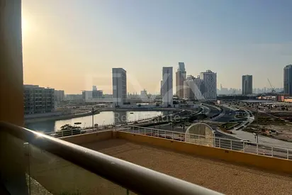 INVESTOR DEAL | LAKE VIEW | WITH BALCONY