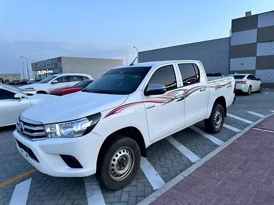 Toyota Hilux Double Cab 2022 - GCC Specs - Perfect Condition