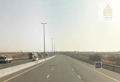 أراضي تجارية للبيع في البطائح الشارقة تملك حر لجميع الجنسيات موقع استراتيجي شامل الرسوم