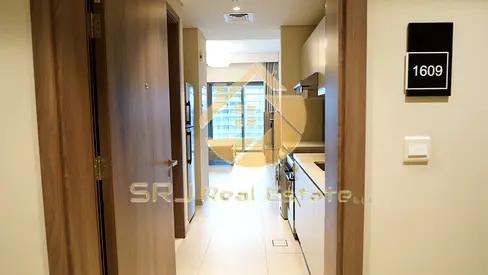 High-Floor Furnished Studio | Prime Location