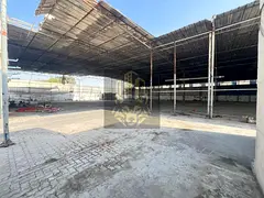 A great opportunity: a huge industrial warehouse, corner lot, large area, high electricity, strategi