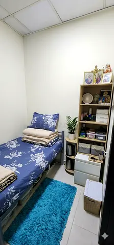 Small Room Available for Executive Lady in Discovery Gardens