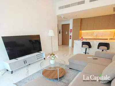 POOL VIEW | FULLY FURNISHED | FLEXIBLE CHEQUES