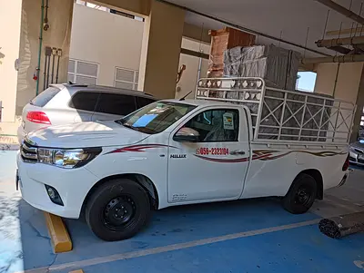 Pick up truck for delivery service
