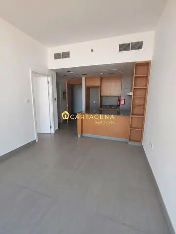 Elegant 1 BR Apartment in Souks Residential, Muwaileh