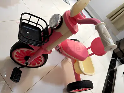 Childrens Pink Tricycle for sale 55