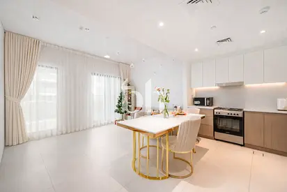 Spacious Apartment | Corner Sea View | Ready