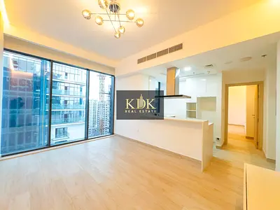 High-Floor 1BR | The East Crest | Balcony & Downtown View