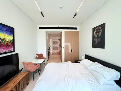 Low floor | Open community view | Managed | Vacant