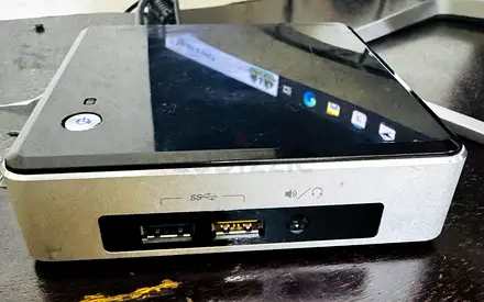 NUC Mini Pc Intel Core i5 5th gen 16/256