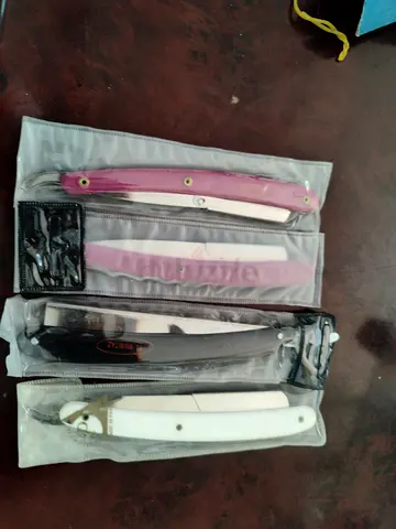 Set of 4 Classic Straight Razors – Good Condition