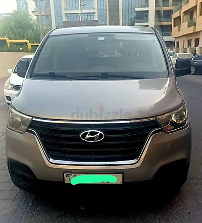 Hyundai H1 Passenger Van Manual transmission!