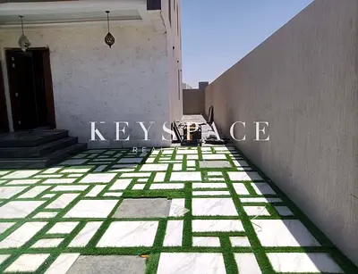 Spacious Grandeur | Inspired Interiors for Effortless Living