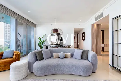 Burj Khalifa And Fountain Views | Premium Furnished | Vacant