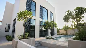 3BR Townhouse | Private Garden | Family Living