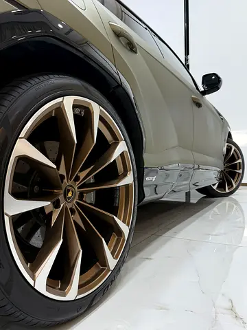 صورة مصغرة 12 لـ 2023 Lamborghini URUS