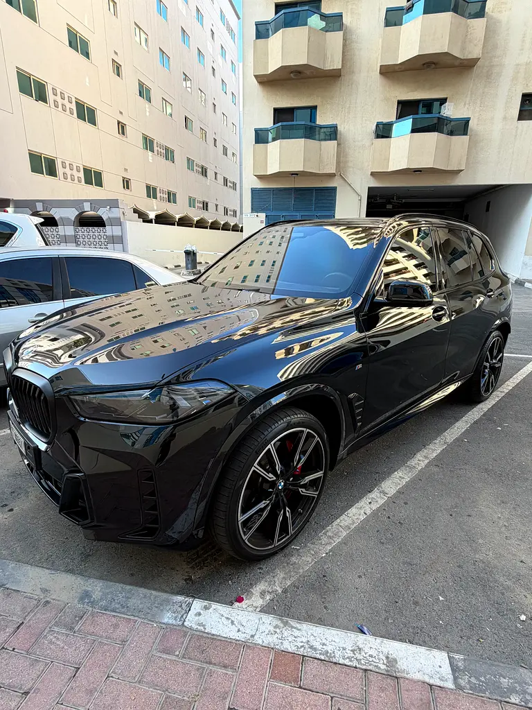BMW X5 2024 — photo 1 of 9