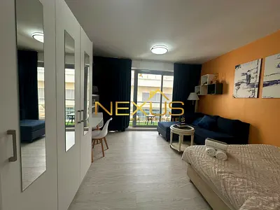 TOP FLOOR | FULLY FURNISHED & UPGRADED STUDIO