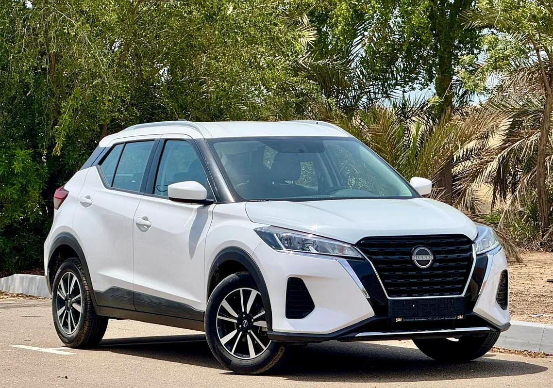 Nissan Kicks 2023 — photo 1 of 16