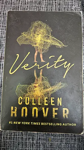 Verity by Colleen Hoover - Paperback
