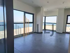 Panoramic Seafront Living: Coastal Chic at Pixel