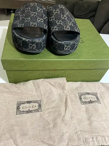 Lovely Gucci Slides