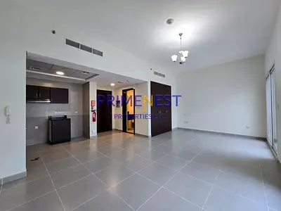 HUGE LAYOUT I BALCONY I PRIME AREA