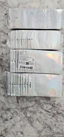 Holographic sleeve envelopes