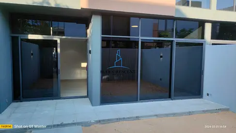 Stylish Living | 2BR Townhouse | Hot Deal
