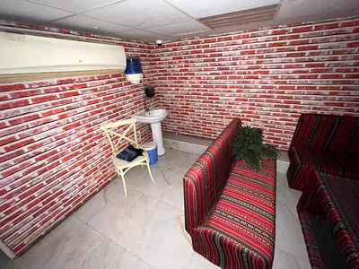 Shop for annual rent on Sheikh Ammar Main Street Two-story shop One floor is approximately 40 square meters Rent is 65,000 (currency unspecified) paya