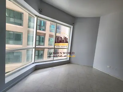 1BR in Al Majaz 3, free AC, open kitchen, panoramic windows, laundry room, gym & pool, 1 bath, AED 40K.