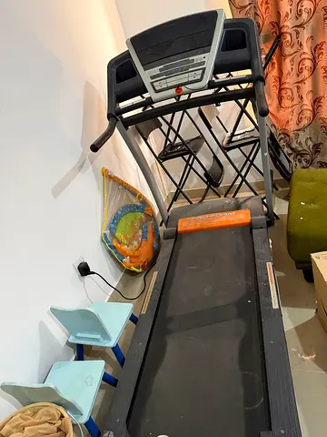 Used Treadmill - Compact Home Running Machine (Good Working Condition)