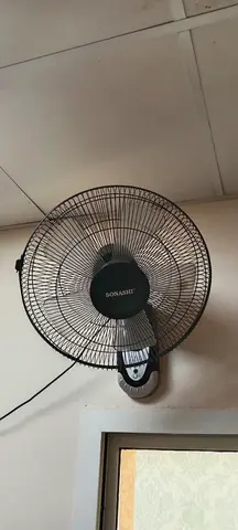 Used Sonashi Wall-Mounted Oscillating Fan — Good Working Condition