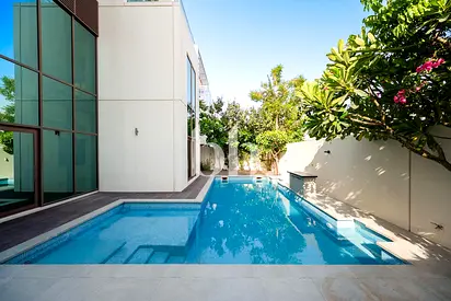 Private Pool | Single Row | Vacant Soon