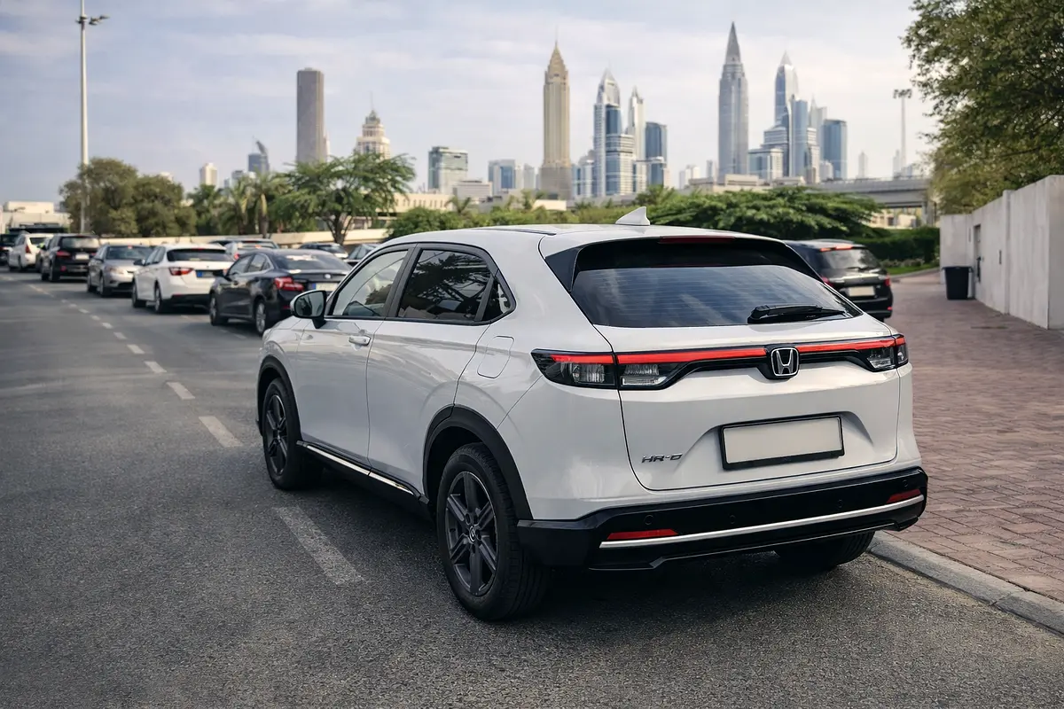 Honda HR-V 2022 — photo 1 of 8