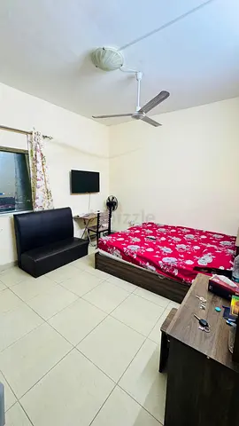 Single room with built in cupboard  , wifi
