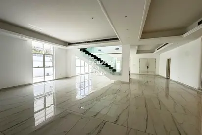 5BR Ultra Modern | Next to Mosque | Majlis Annex