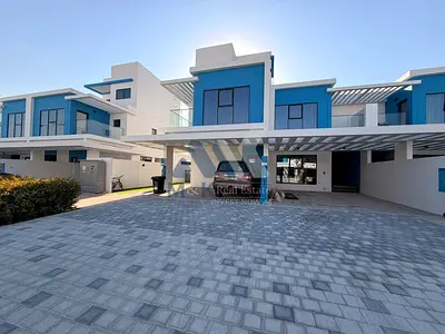 Corner Townhouse / Furnished / Damac Lagoons