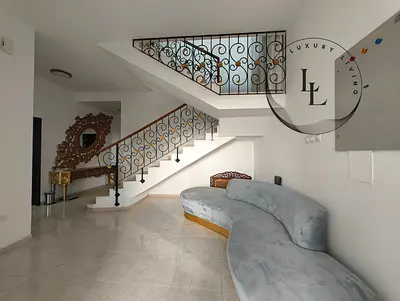 Luxurious and spacious furnished 4bhk villa in 115k