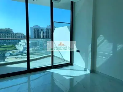 Studio|Prime Location | Spacious Unit
