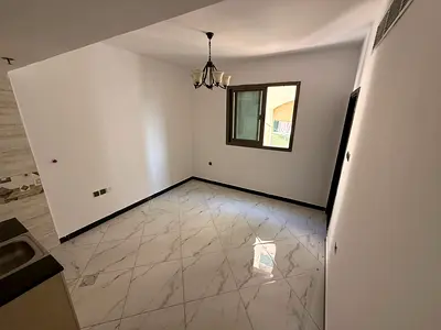 الجرف 2 خلف مركز دلتا قريب من المدرسة الوطنية استوديو للإيجار السنوي ثاني ساكن تكييف مركزي صيانة مجانية على المالك شقة نظيفة وموقع مميز